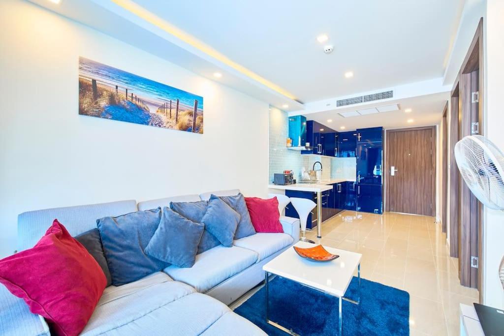 Appartamento Grand Avenue By Tech Pattaya Esterno foto