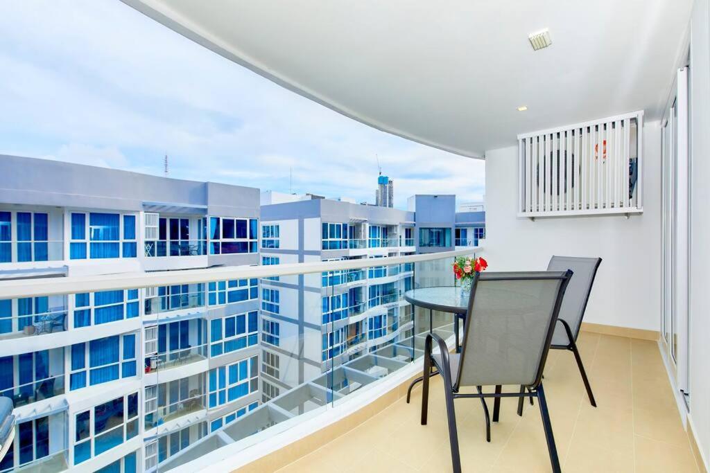 Appartamento Grand Avenue By Tech Pattaya Camera foto
